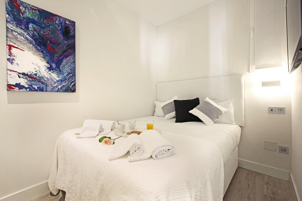 Atocha Hub Appartement Madrid Buitenkant foto