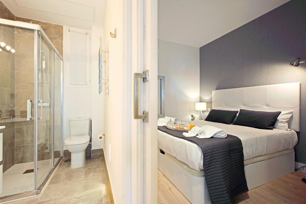 Atocha Hub Appartement Madrid Buitenkant foto